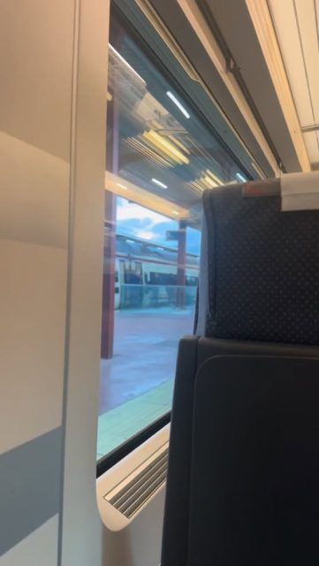 Así son algunos días en 𝗕𝗲𝗰𝗼𝗱𝗲, una experiencia religiosa ✨
Contenido, kilómetros y alguna parada por el camino. 🚀

#Becode #transformaciónDigital #vlog #PYMES